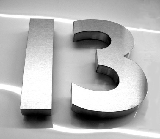 車 買い替え 13年